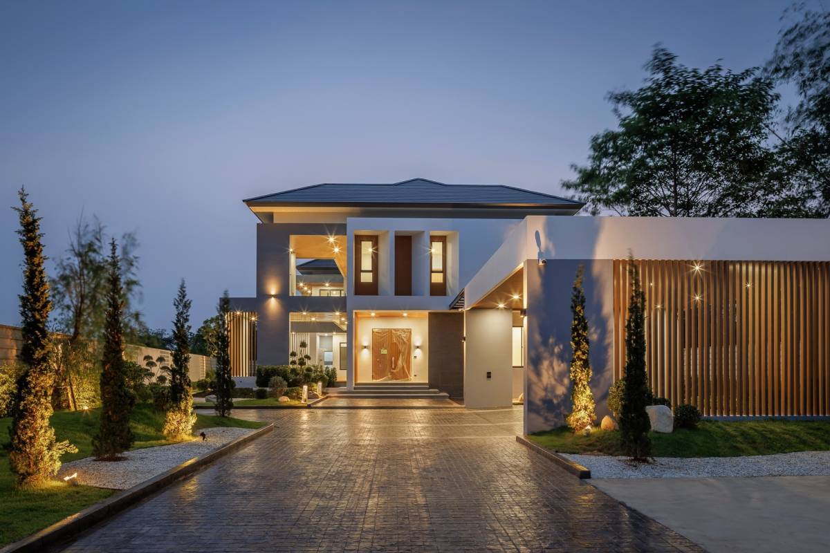 Modern Minimal / Contemporary